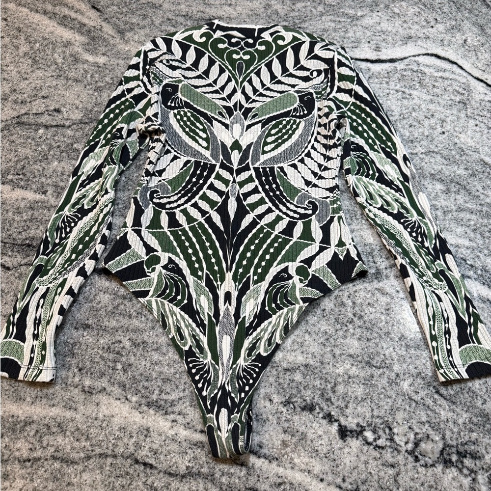 FARM Rio Puff Sleeve Green and Black Bodysuit - Picture 10 of 11